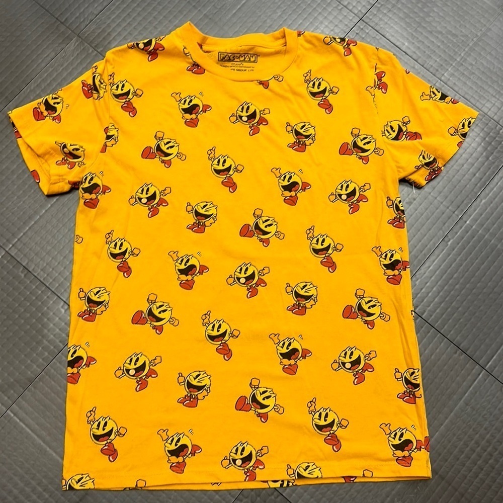 C-LIFE PAC-MAN YELLOW T SHIRT SIZE MEDIUM